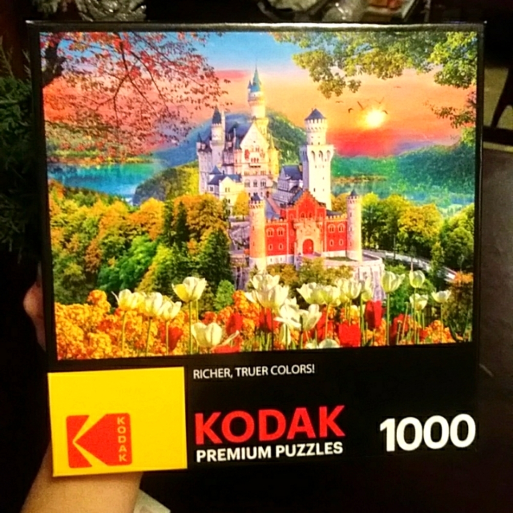 Kodak 1,000 piece puzzle NWT